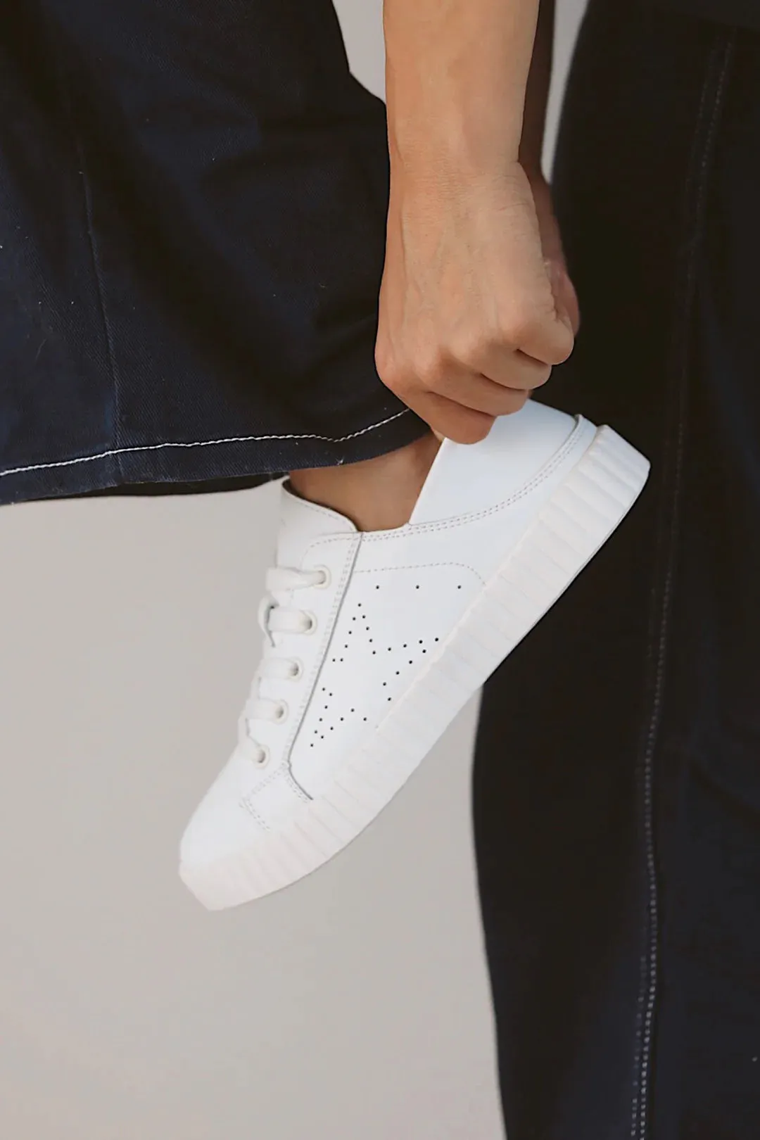 Valentina Sneaker White